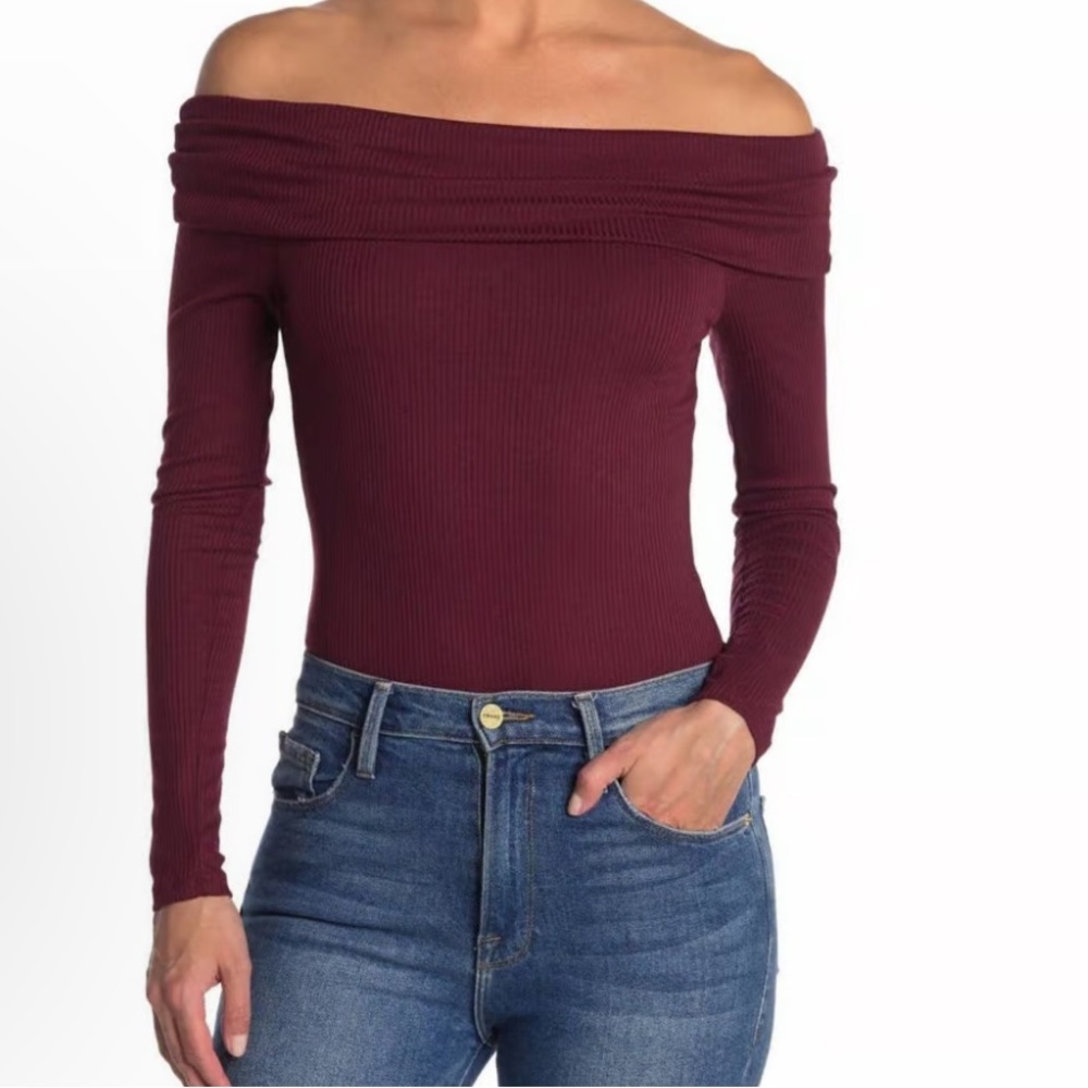 Afrm long sleeve ribbed off shoulder body suit size small